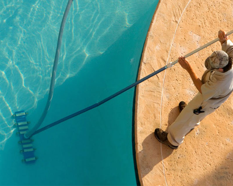 At Florida Pool and Leak we provide pool maintenance services to commercial properties with pools, fountains and water features. Keep your pool clean, efficient and safe with routine pool maintenance service.